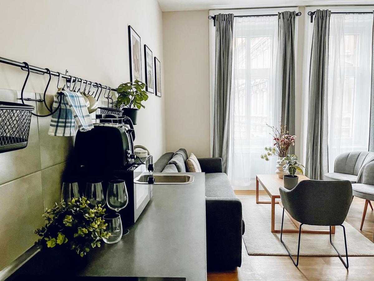 T32 Central Modern Suites بودابست المظهر الخارجي الصورة
