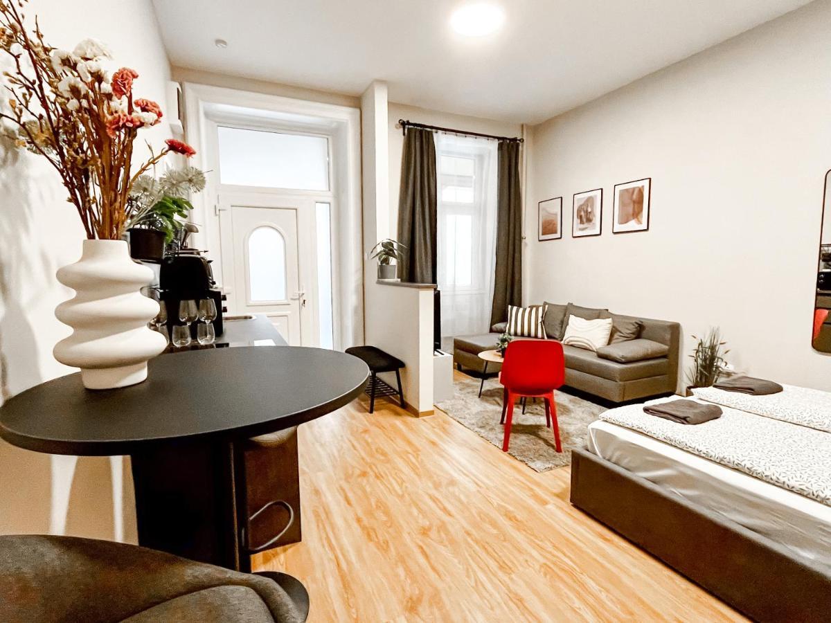 T32 Central Modern Suites بودابست المظهر الخارجي الصورة